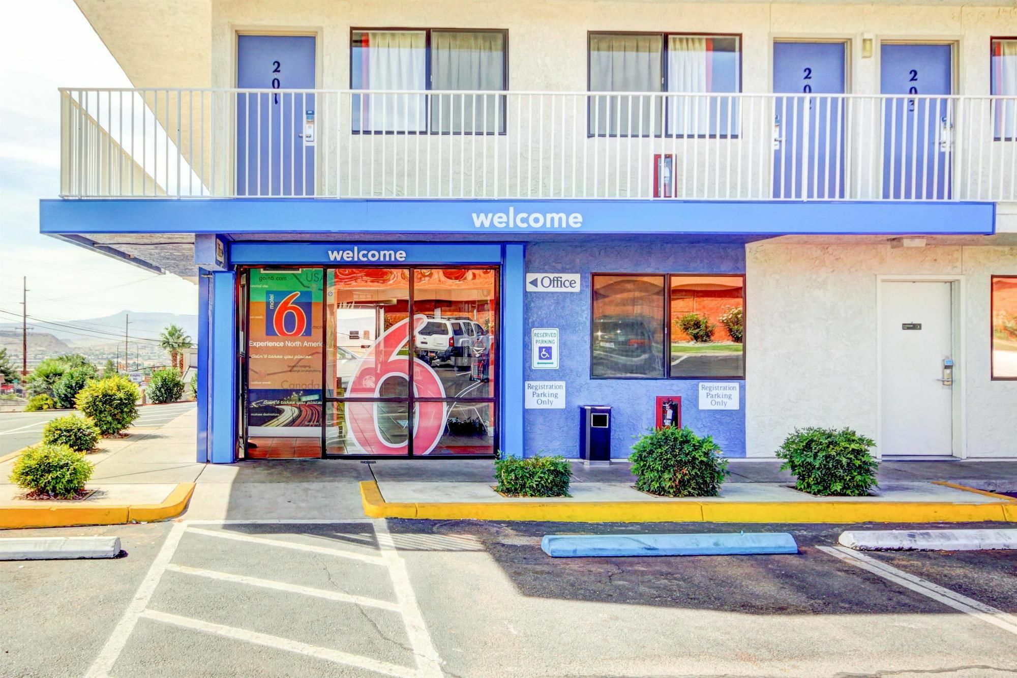 Motel 6 Saint George, Ut Екстер'єр фото